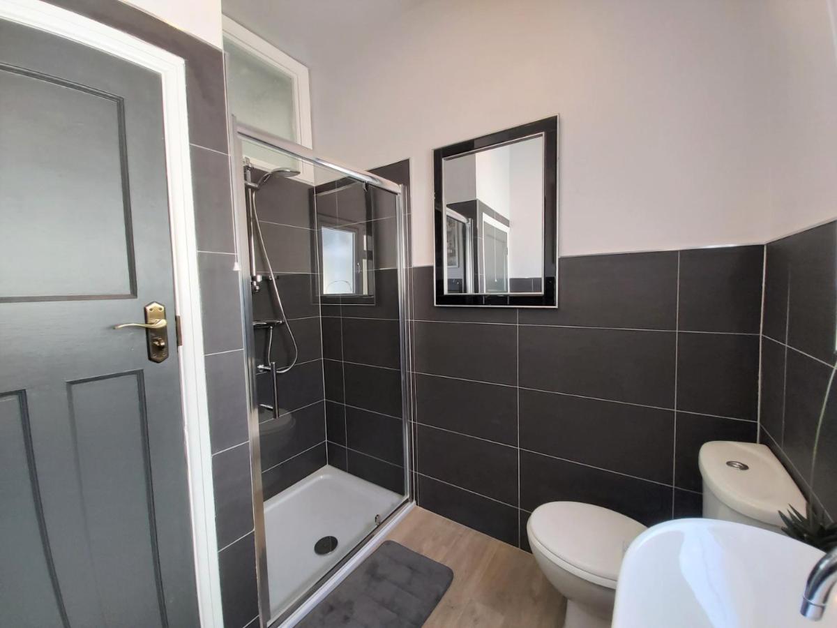 Beautifully Renovated 2 Bed Flat - Close To Beach Apartment Southend-on-Sea Exterior photo